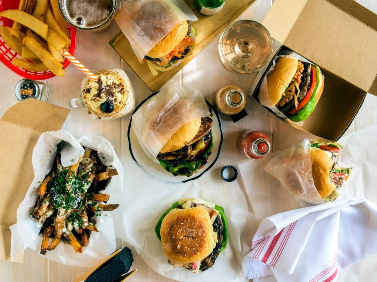Miami’s Best Eats and Drinks This Week: Pubbelly Burger Series, Final Barbecue at the Dutch, and a Chef Battle
