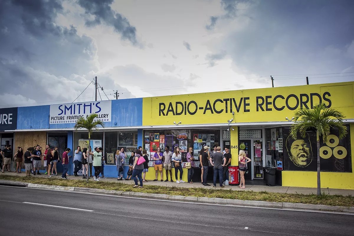 The Cure and Vanilla Fudge Drummers Visit Radio-Active Records for Book Signings
