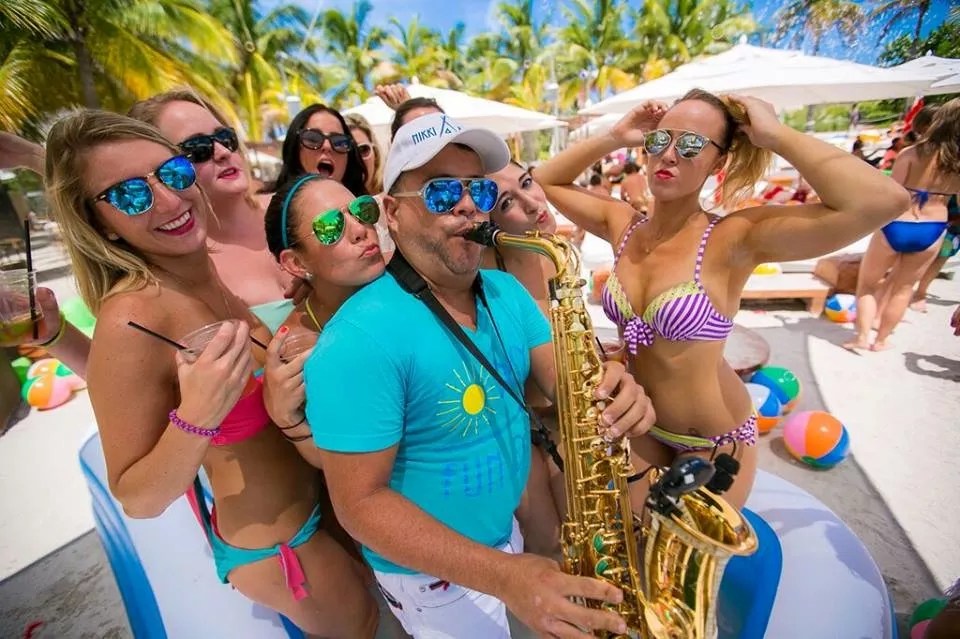 Miami’s Best Eats and Drinks This Weekend: Carnaval, YardFest, and a New Yorker Shake
