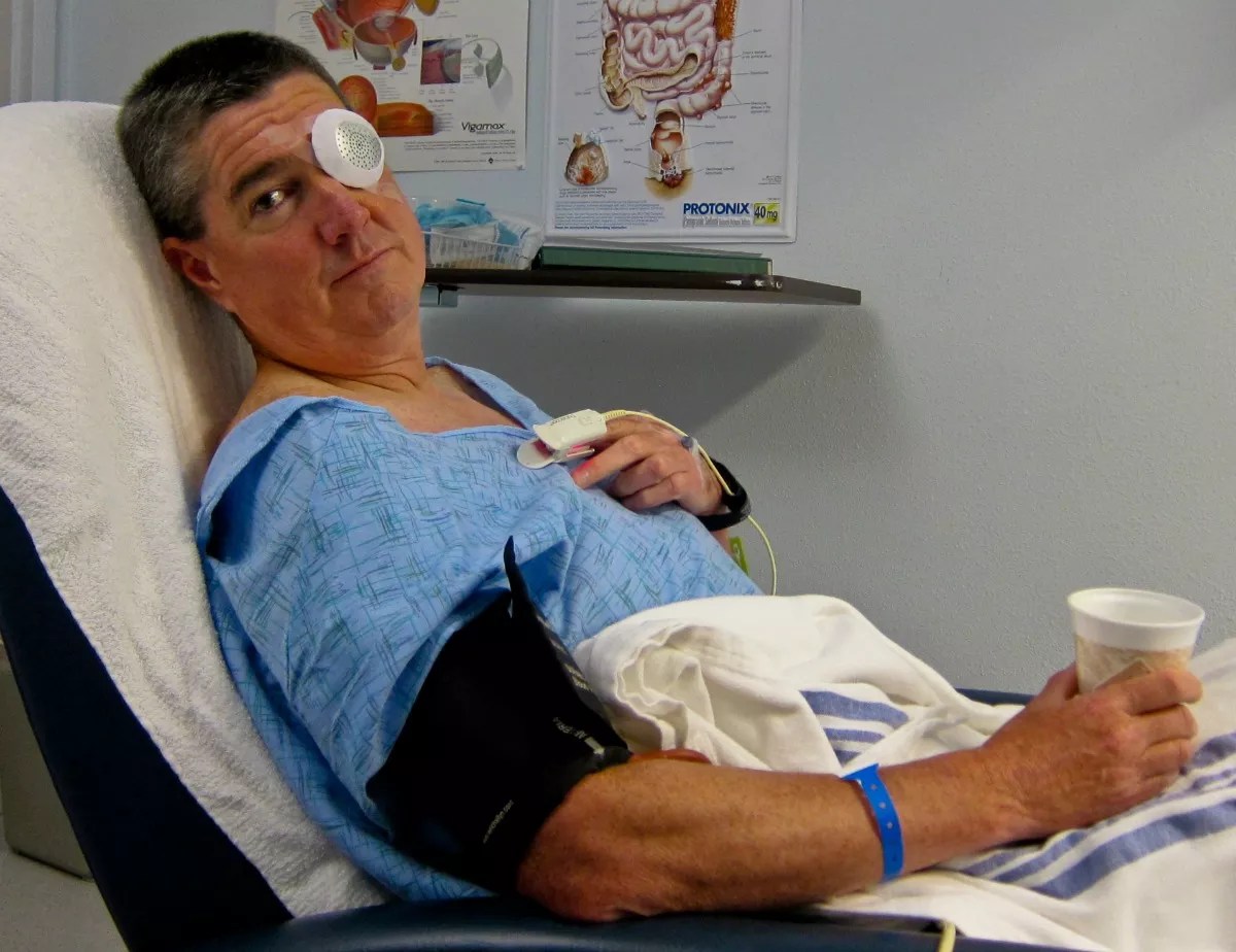 Florida Senator Wants to Allow Non-Doctors to Perform Eye Surgery