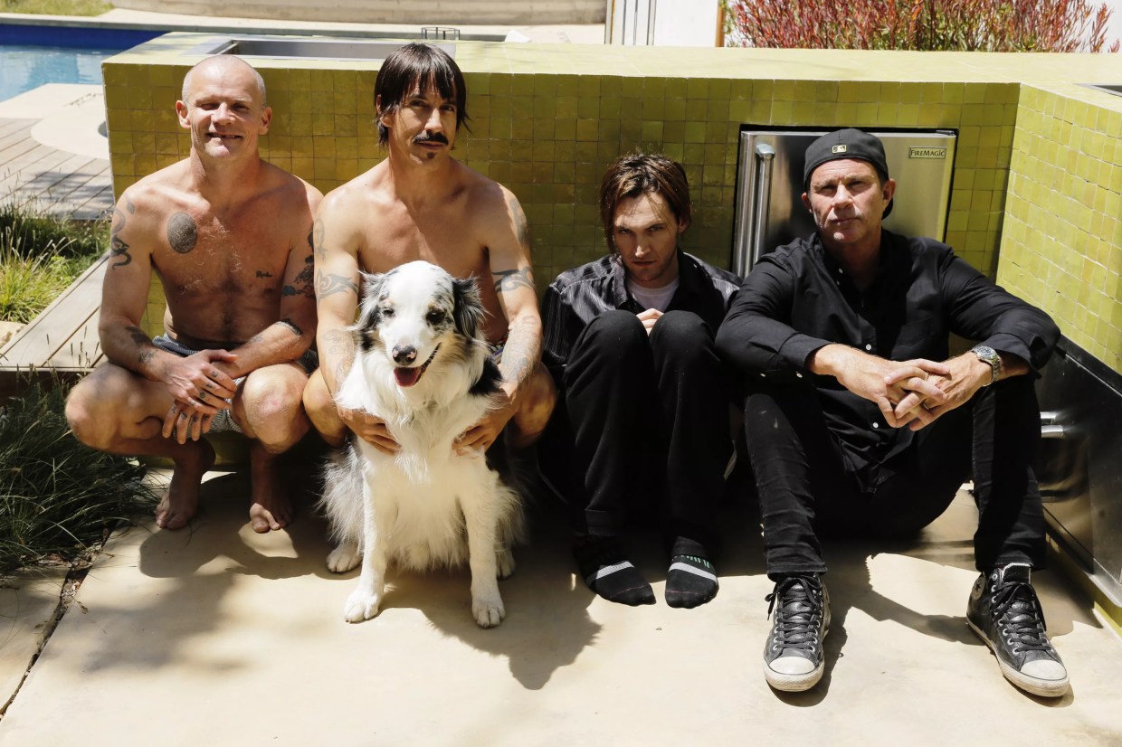 Red Hot Chili Peppers’ <i>The Getaway</i> Can’t Compare to <i>Stadium Arcadium</i>