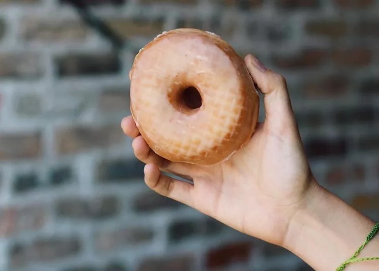 Miami’s Best Eats and Drinks This Week: Doughnut Donations, Rosh Hashanah, and Pour for a Cause