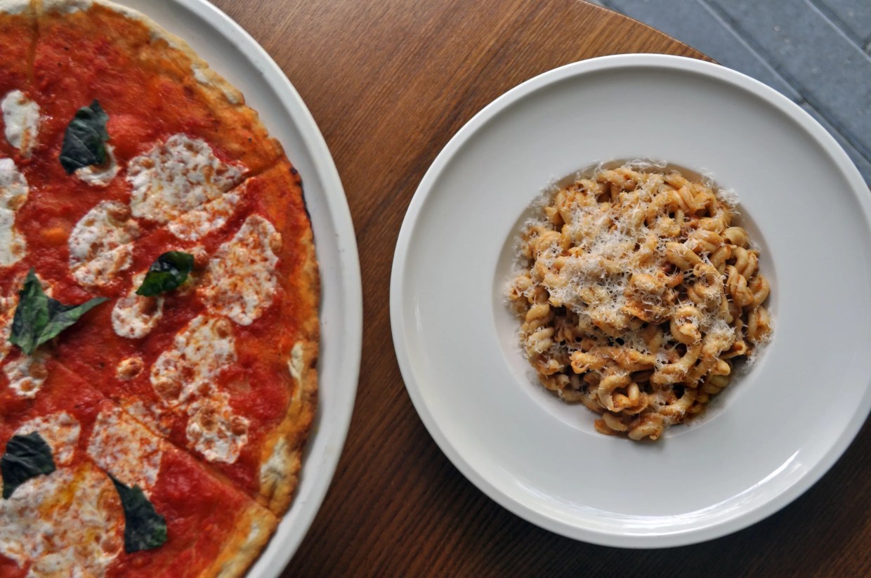 Miami’s Best Eats and Drinks This Weekend: Gluten-Free Pizza, Redland Fruit Festival, and Cebiche Gang