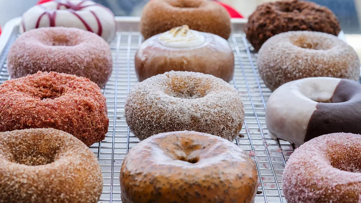 Miami’s Best Eats and Drinks This Weekend: Free Doughnuts, Bottomless Guacamole, and Irma Discounts
