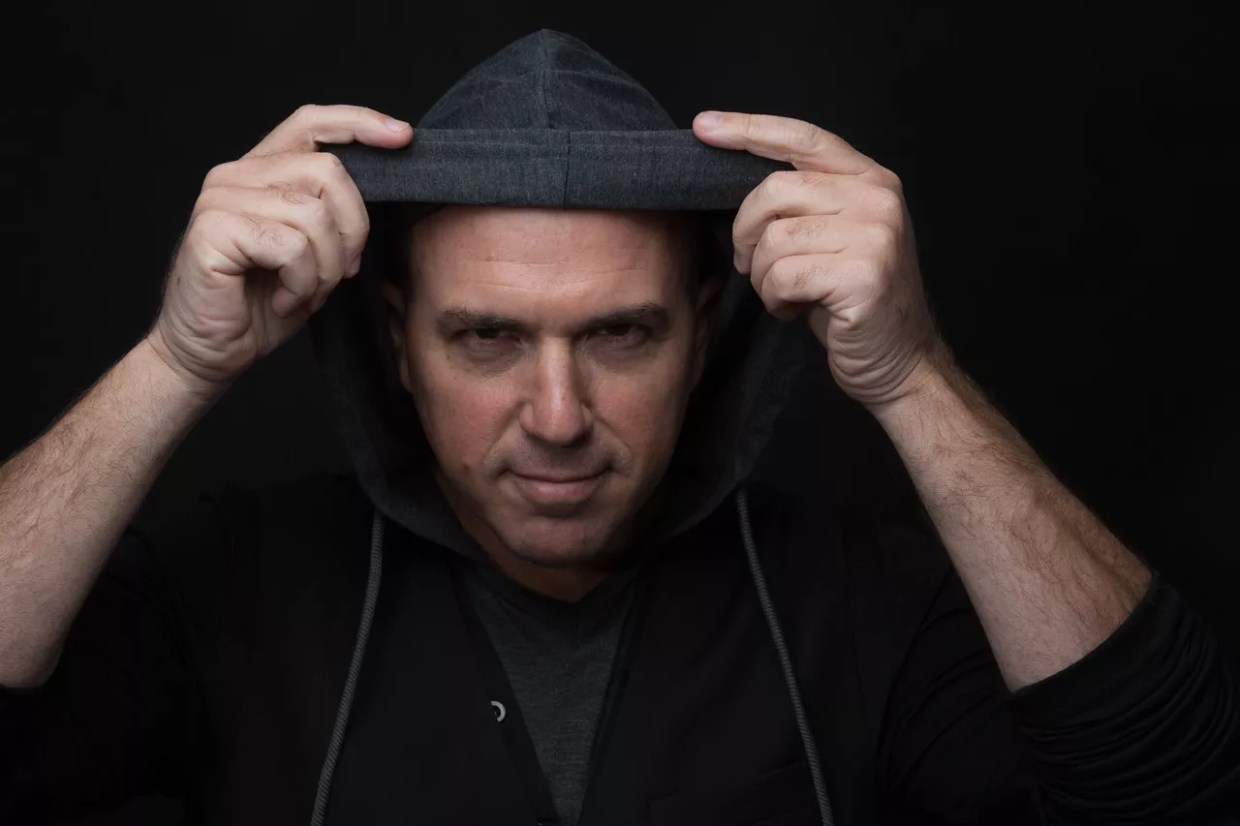 How “Mind Hacker” Alan Chamo Won Over a <i>New Times</i> Skeptic