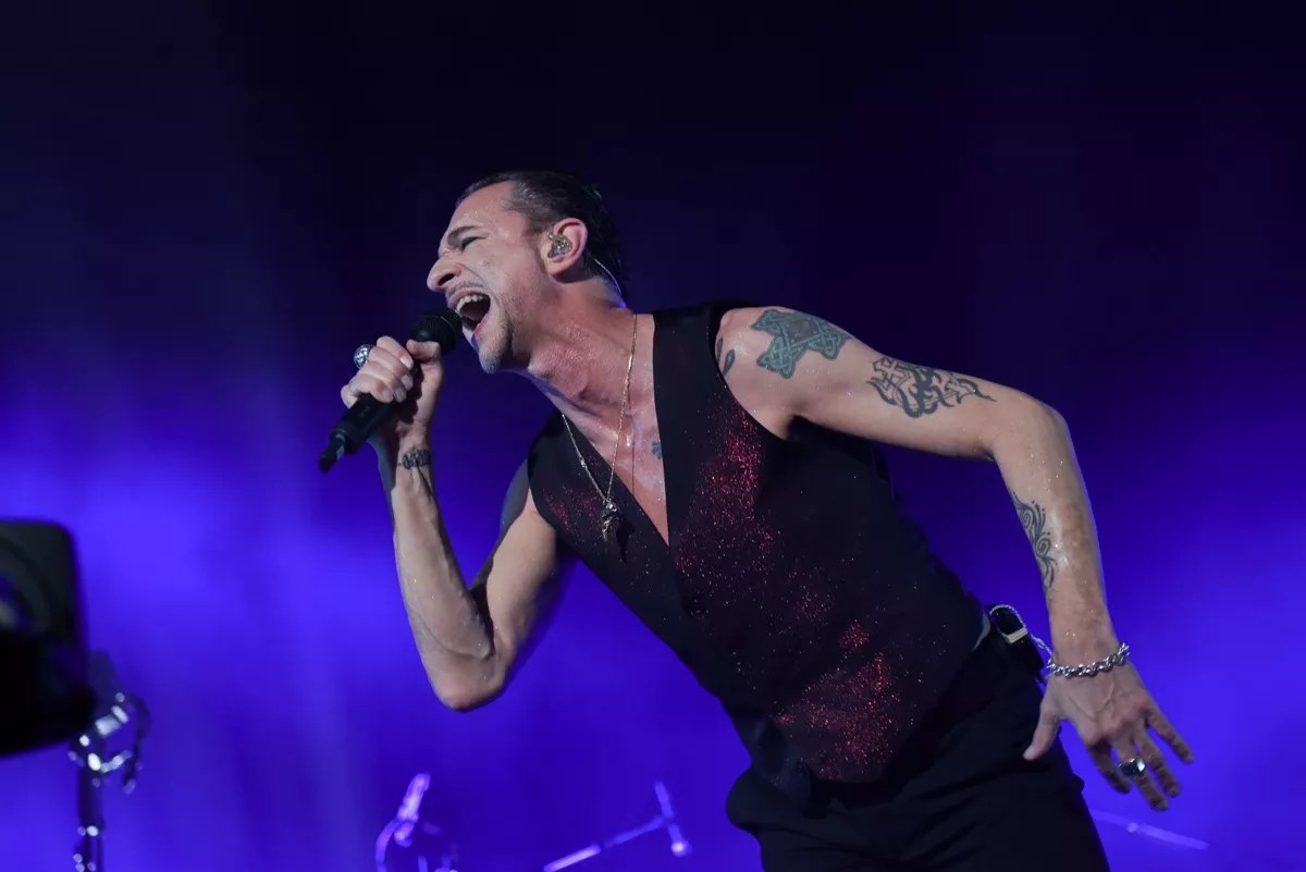 Depeche Mode Brought Sex and Cigarettes to the AAA