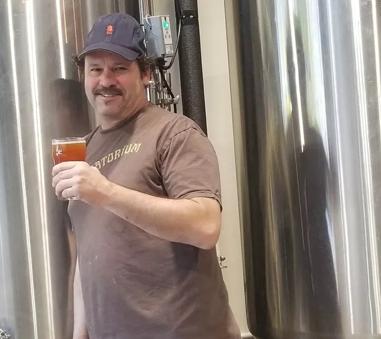 Holy Mackerel’s Bobby Gordash Brings Back Award-Winning Special English Ale This Friday