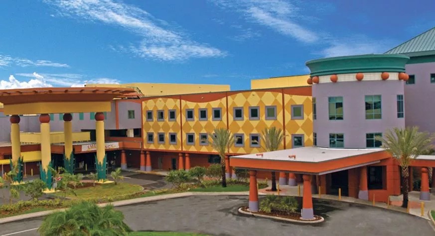 Miami Nurse: Spanish-Speaking Staff Retaliated When She Snitched on Them for Drinking Coquito in O.R.