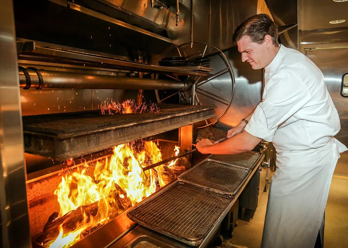 Fontainebleau Stripsteak Chef Resigns After He Was Seen Wearing Proud Boys Gear