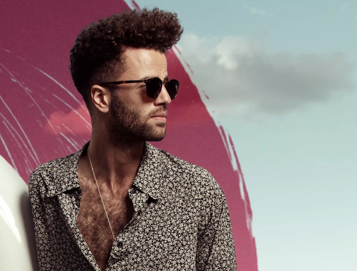 Rising Electronic Artist Youngr Doesn’t Like Playing Solo