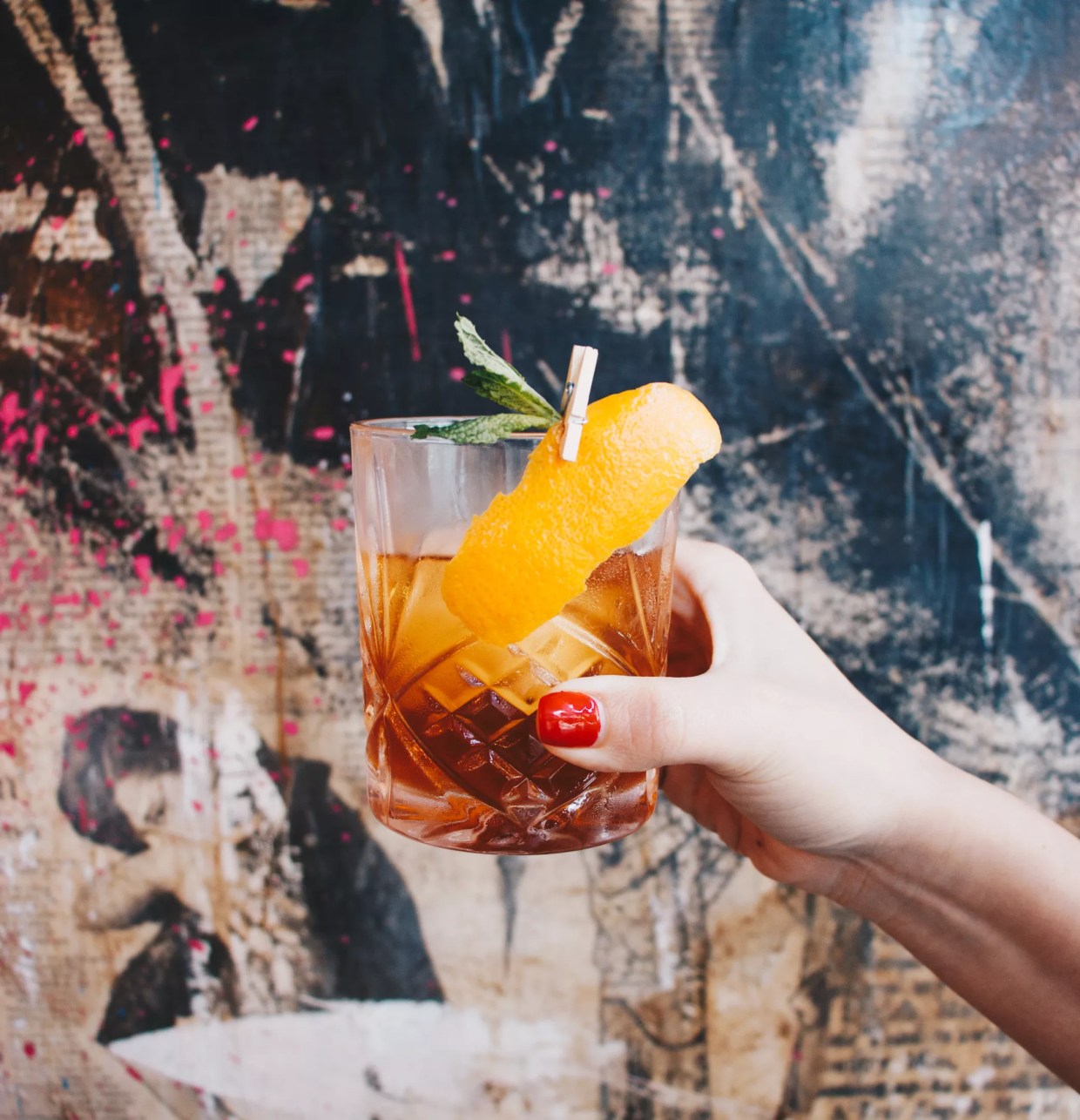 Miami’s Best Eats and Drinks This Week: Pineapple and Pizza, Le Chick, and $6 Burritos