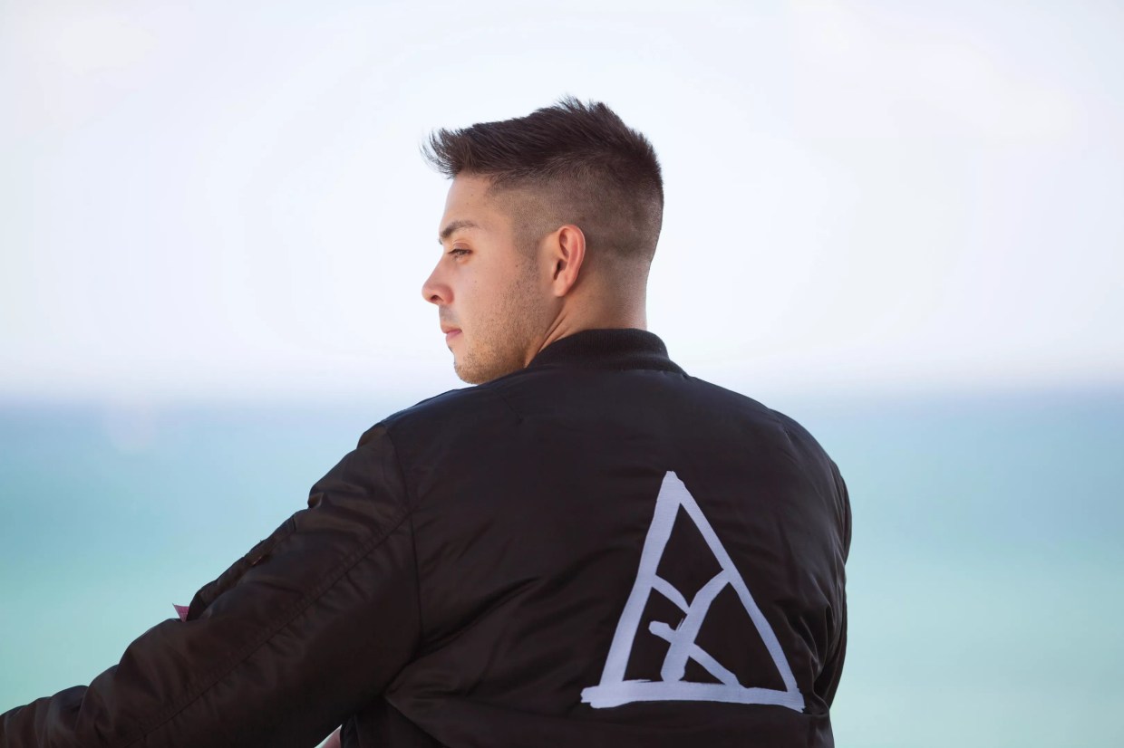 Alyx Ander Mixes Business and Music With Panache