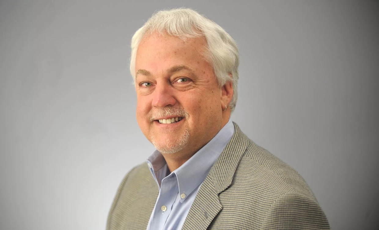 Rob Hiaasen, Brother of <i>Miami Herald</i>‘s Carl Hiaasen, Killed in Annapolis Shooting