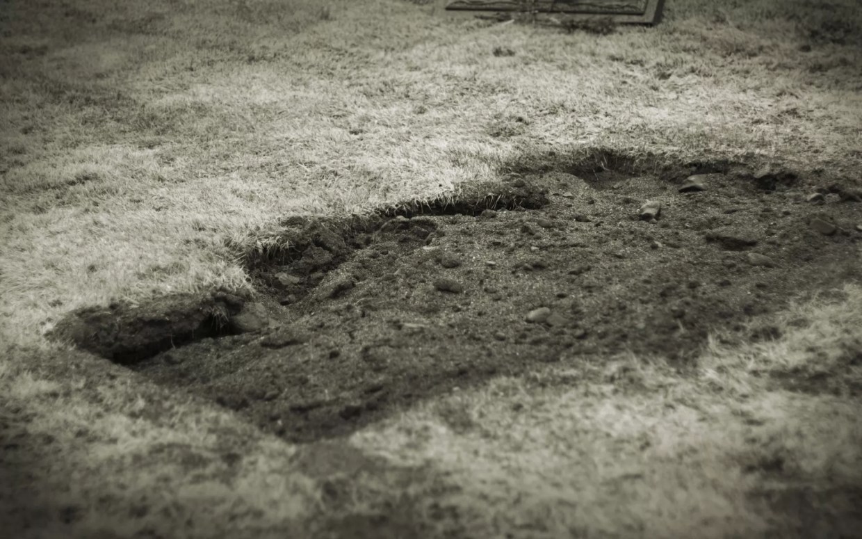 Elderly South Florida Widow Says Cemetery Buried Husband in Wrong Plot