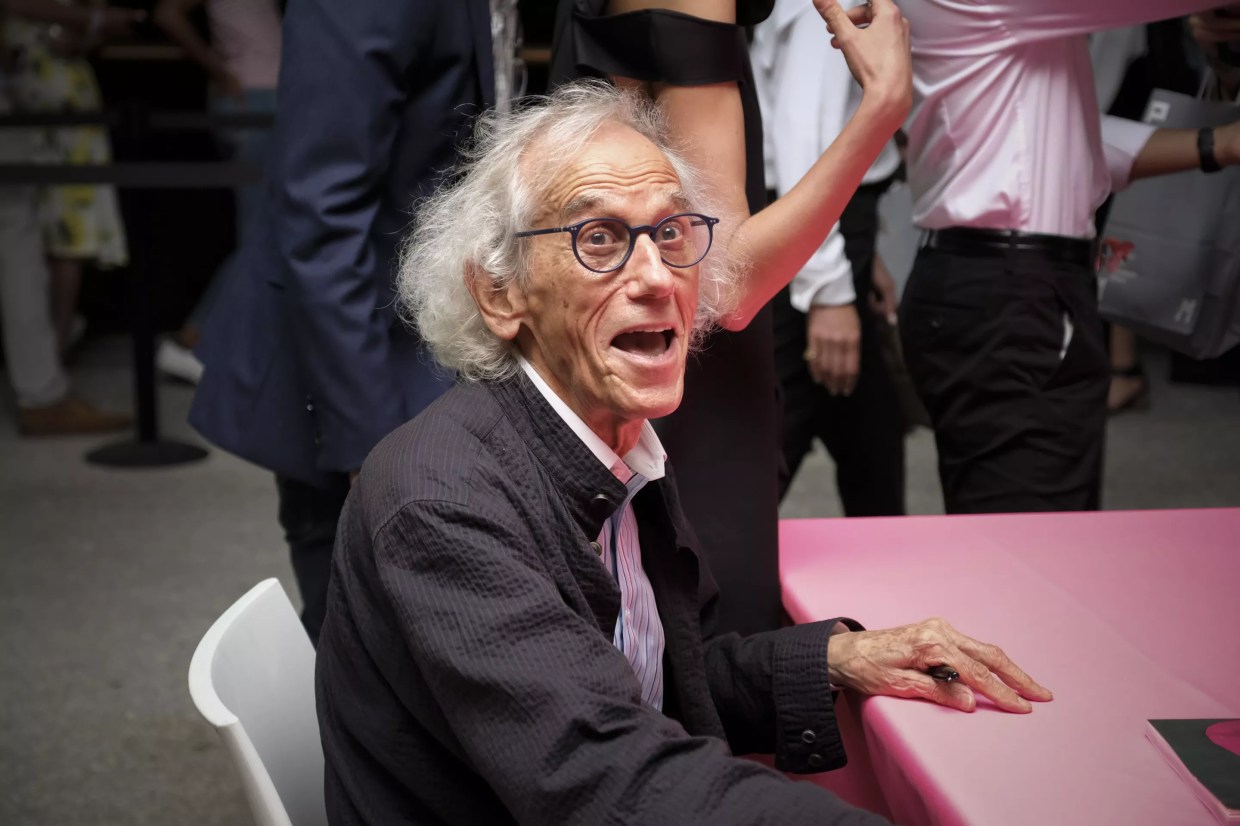 An Evening With Christo and His <i>Surrounded Islands</i> at PAMM