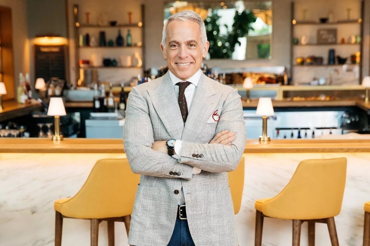 Geoffrey Zakarian Shares Tips for a Perfect Thanksgiving Dinner at Home