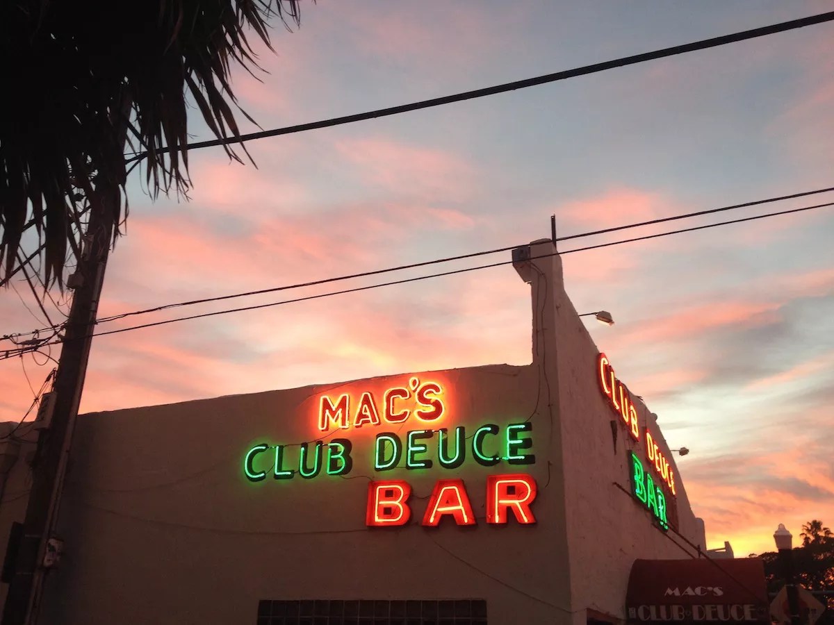 The Ten Best Dive Bars in Miami