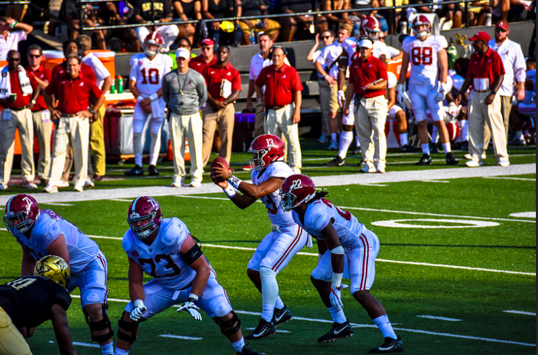 The Miami Dolphins Should #TankForTua Next Season