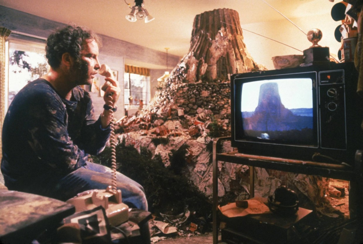 Spielberg’s <i>Close Encounters</i> Returns in All Its Confounding Glory