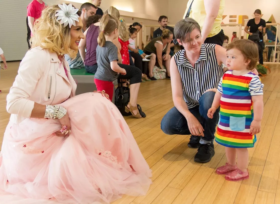 Reading and Rainbows Unite at Conecta’s Drag Queen Story Hour