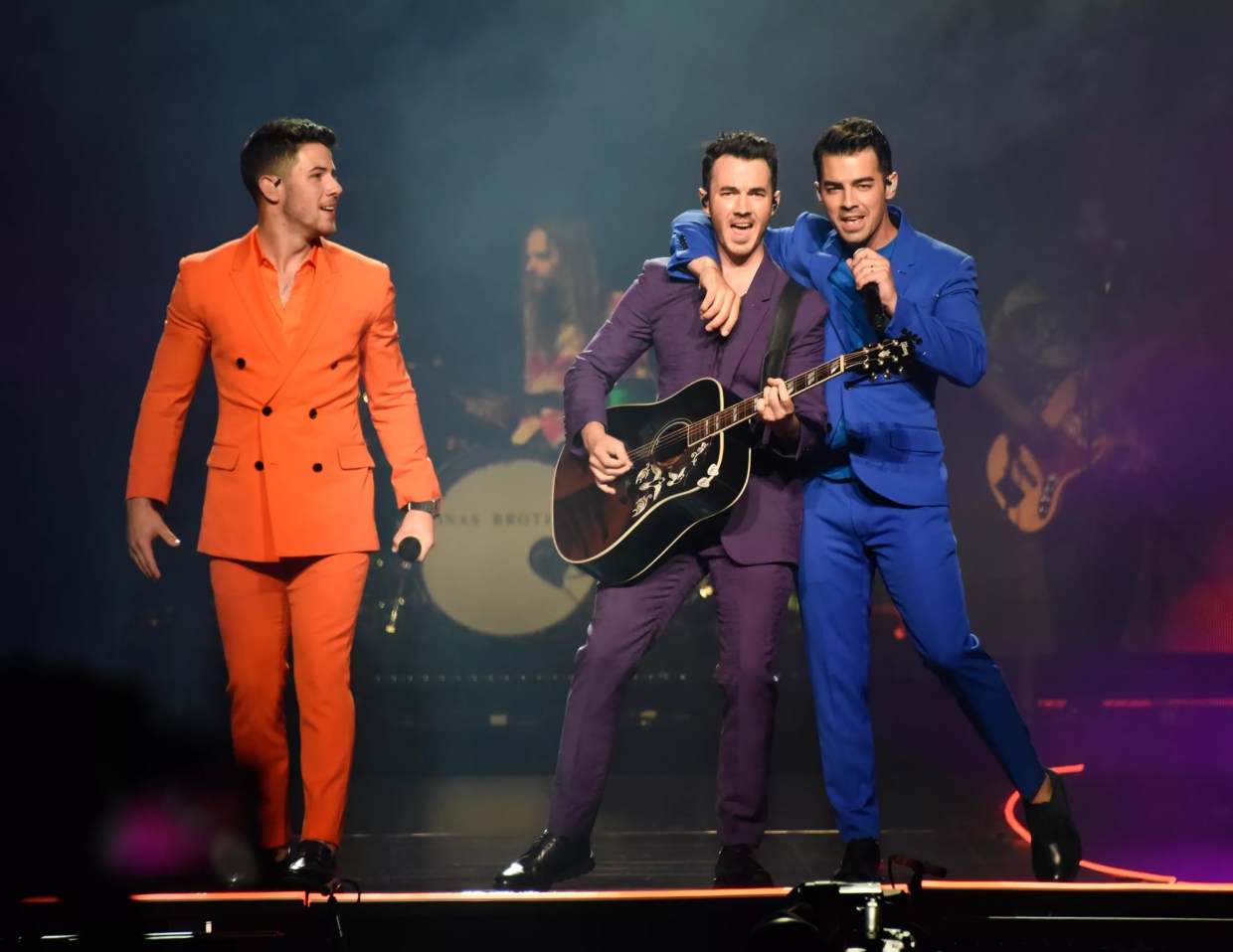 Jonas Brothers Kick Off Comeback Tour With Cameos by Daddy Yankee, Natti Natasha, and Sebastián Yatra