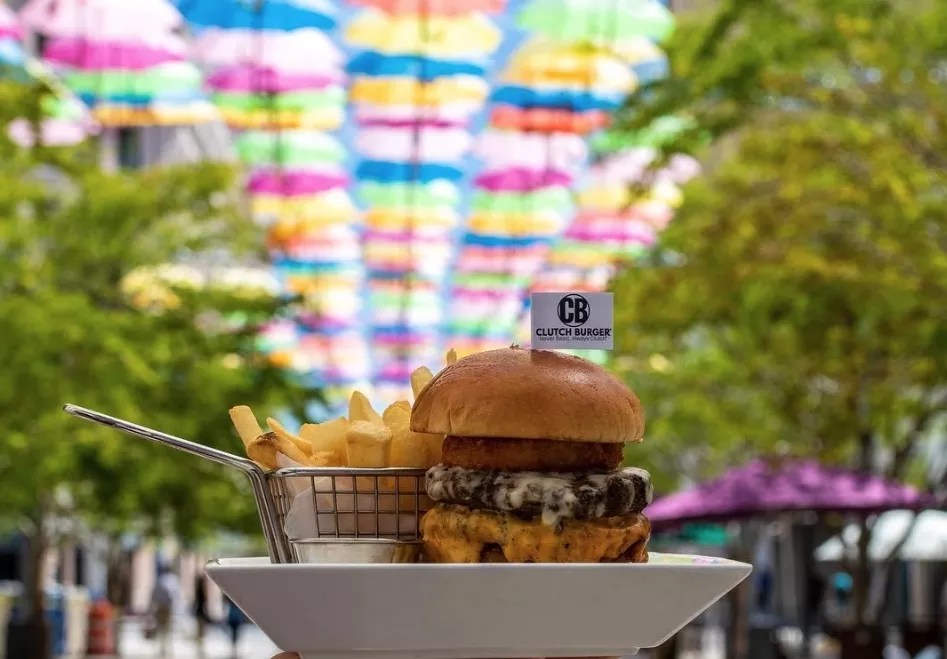 Miami’s Best Eats and Drinks This Weekend: Burgerfest, Papi Steak, and Dorian Relief Efforts