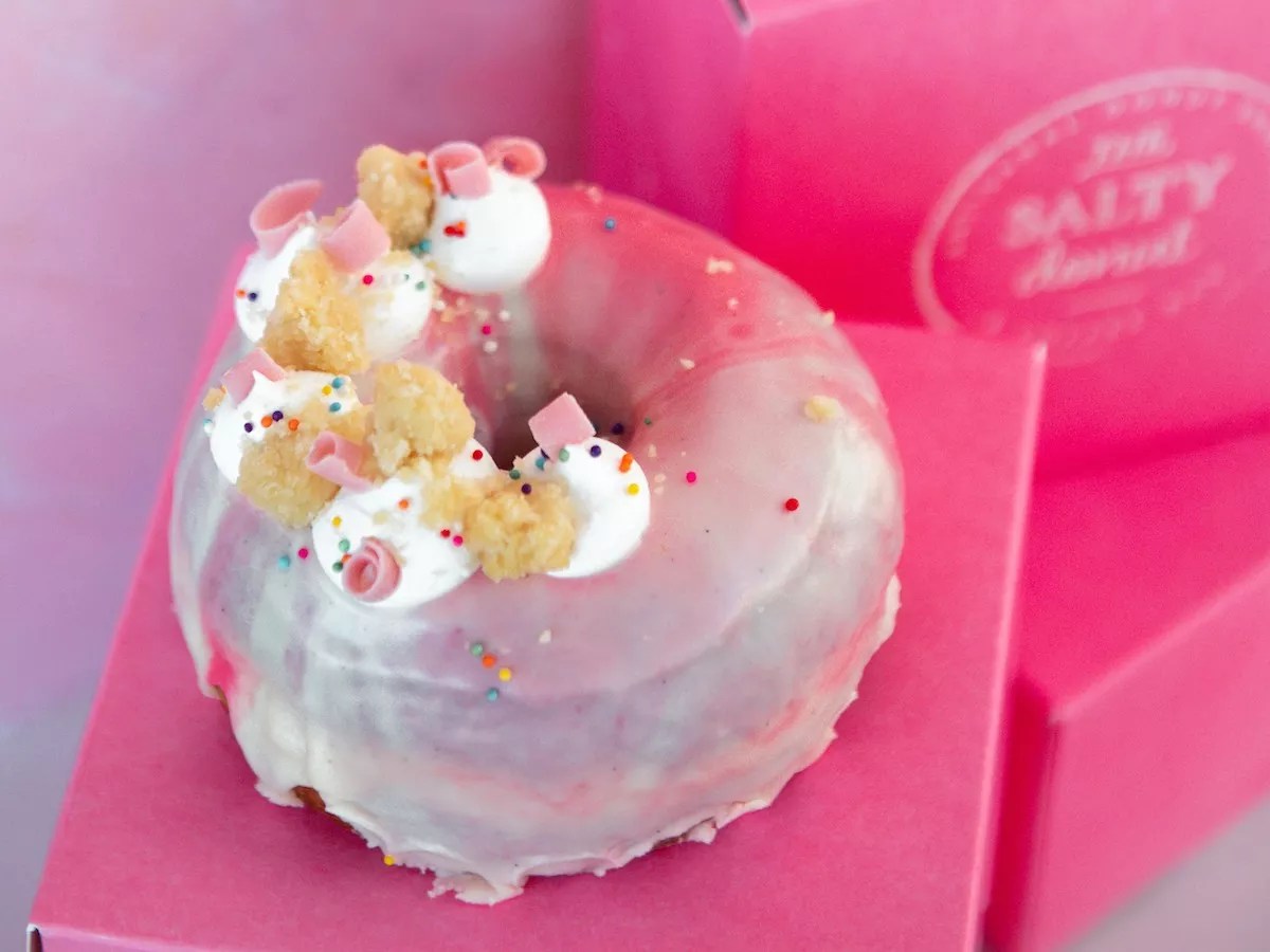 Miami’s Best Eats and Drinks This Week: Doughnuts, Halloween, and <i>New Times’</i> Iron Fork