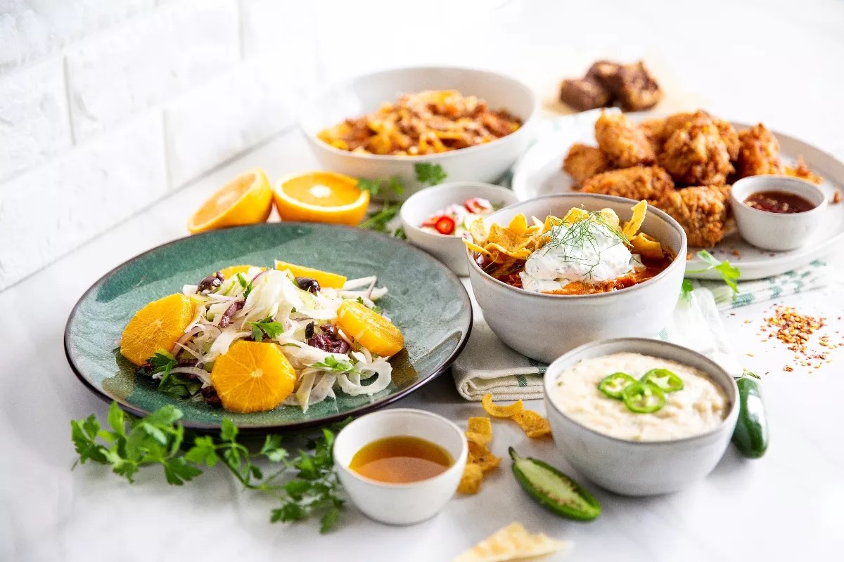 Rachael Ray Opens Virtual Eatery With Uber Eats