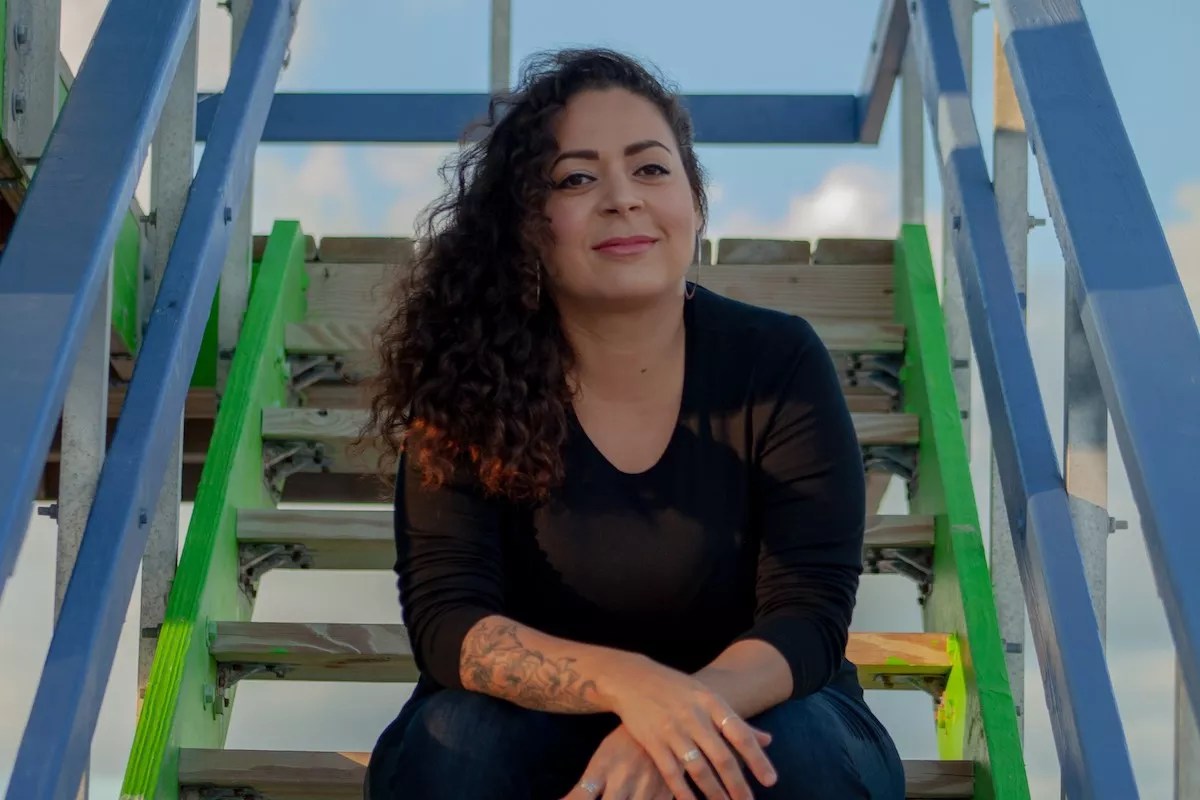 Jaquira Díaz Reveals Discomforting but Crucial Truths in <i>Ordinary Girls: A Memoir</i>