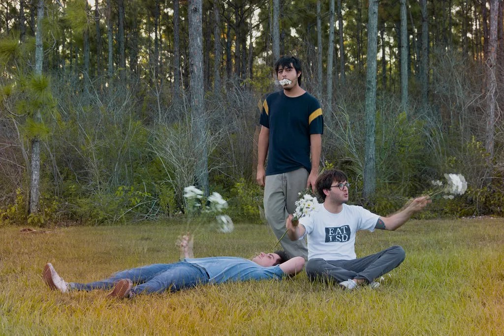 Garage-Rock Band Mold Tackles Anxiety on Debut EP, <i>Mold!</i>