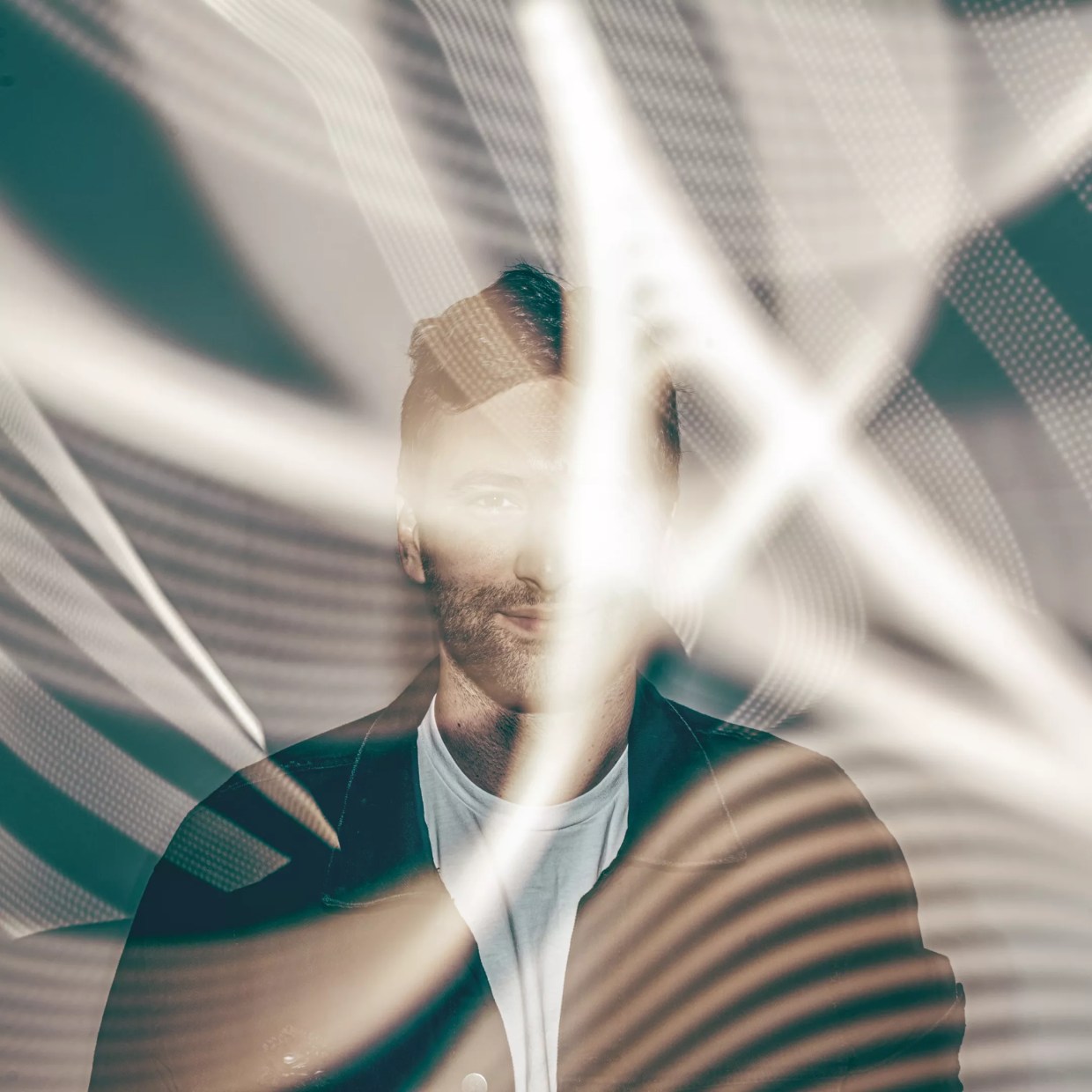 Lane 8 Reaches for the Stars and Asks Miami Clubgoers to Put Their Phones Away