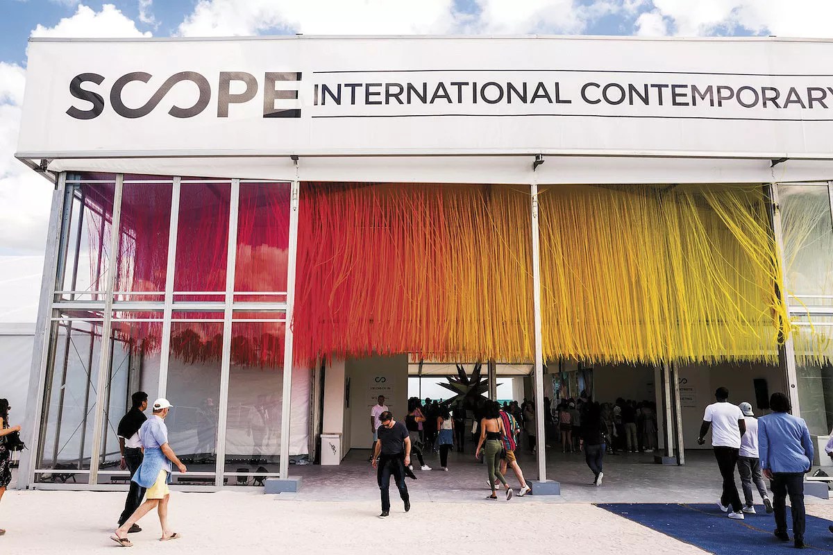 A Gallery Owner Says Two Ex-Employees Hijacked His Booth at Scope Miami Beach