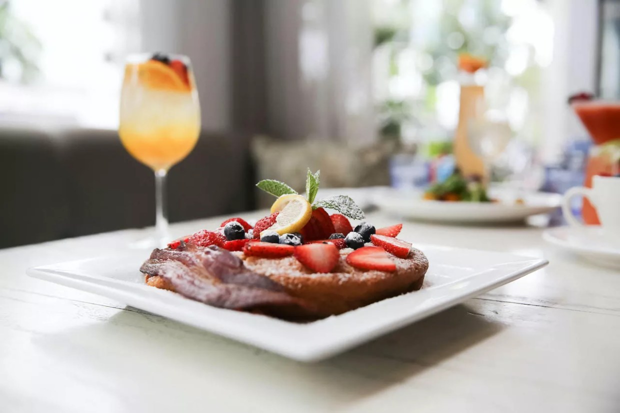 Kok Sh*t Bingo, Air & Sea Show, Memorial Day, and More Food Events in Miami This Weekend