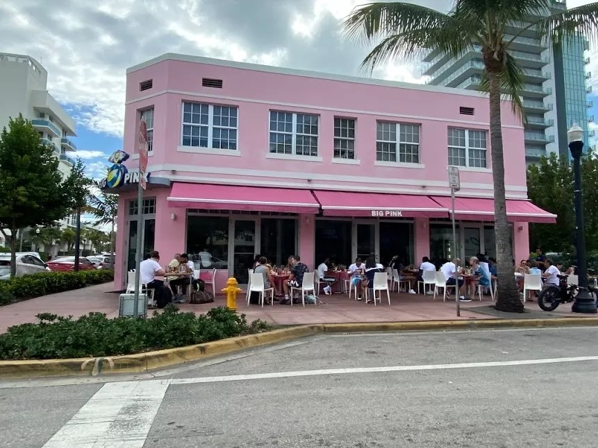 Miami Workers Face Bleak Uncertainty as Restaurants Close