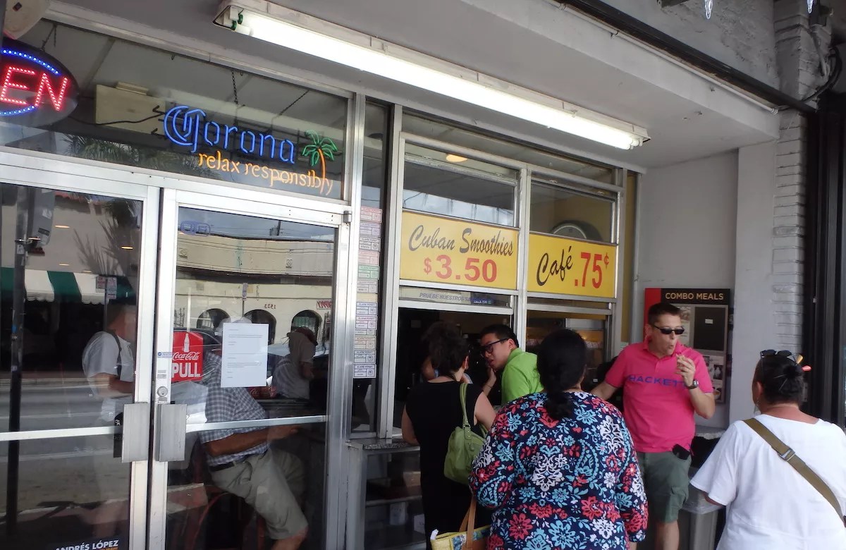 Hialeah Orders People to Stop Hanging Out at the <i>Ventanita</i>