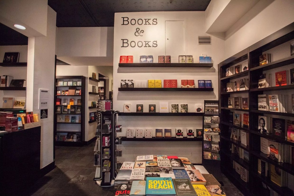 Lincoln Road Books & Books Closes While Amazon Store Opens Nearby