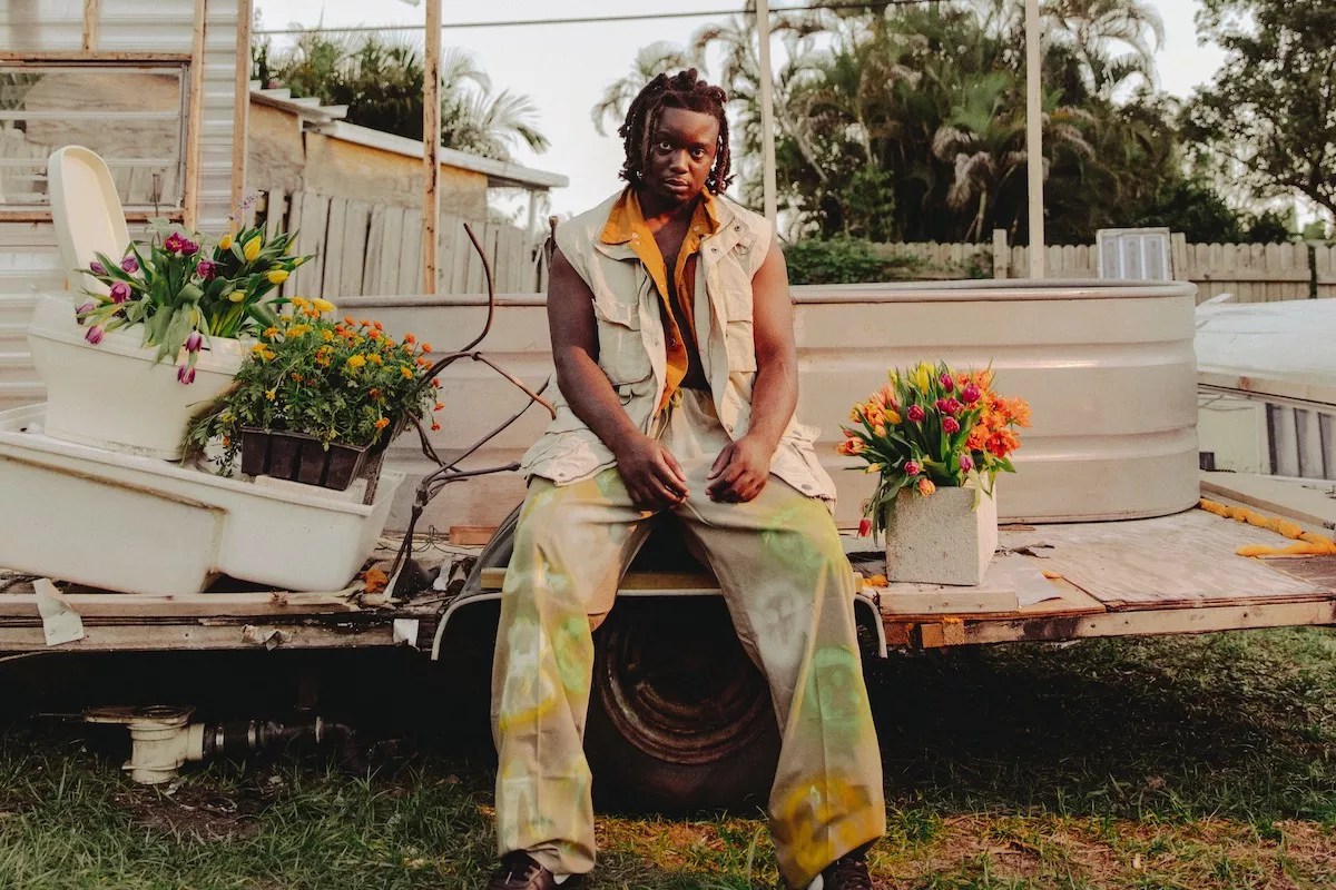 Aklesso Finds Beauty in the Wreckage on Debut Album, <i>My Life Is a Beautiful Mess</i>