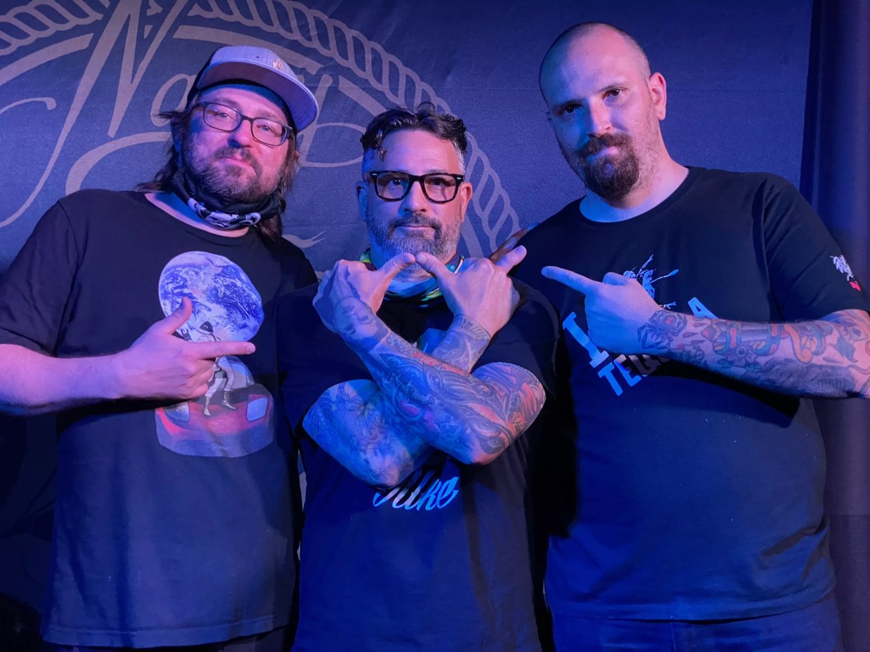 Uncle Scotchy’s Storytelling Extravaganza Pushes Performers to Keep It Personal on Stage