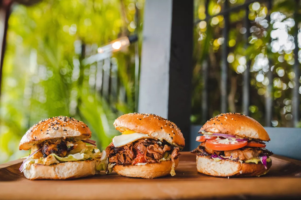 Ms. Dixie Serves Up a Kosher Menu in Aventura