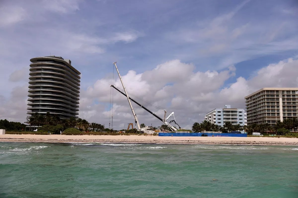 Live Updates From Surfside: Firefighters Now in Recovery Mode