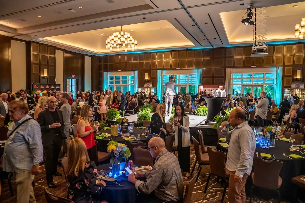 A room filled with people