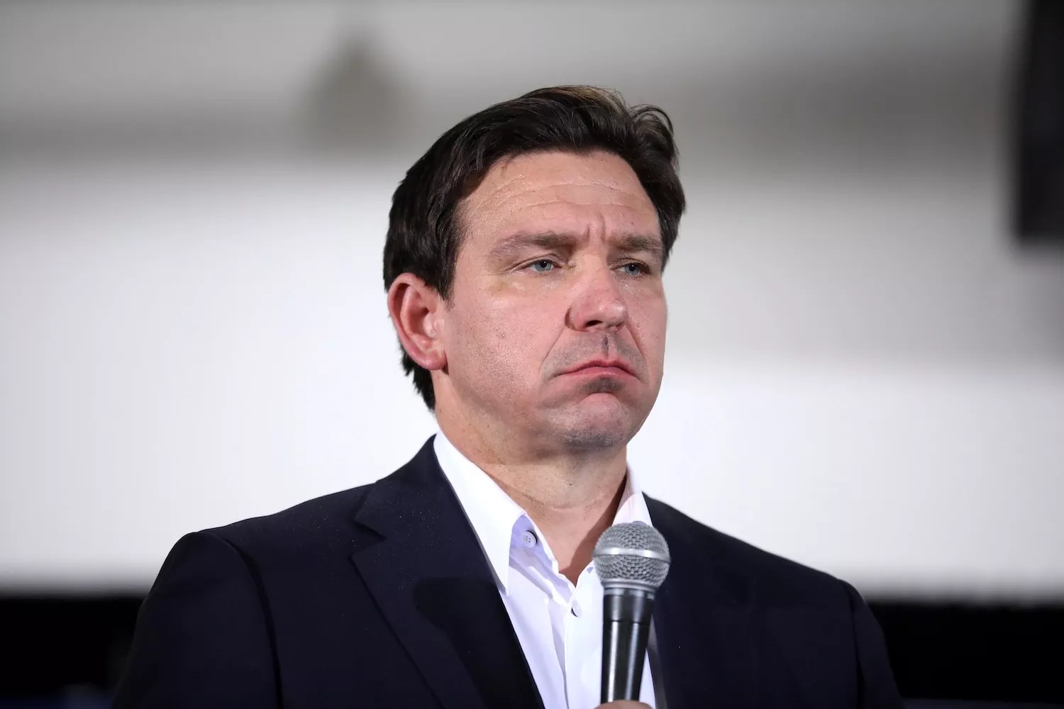 Photo of Ron DeSantis in a pose suitable for chiseling into a bust