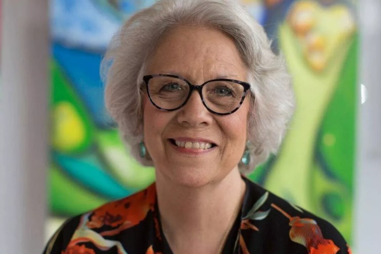 headshot of theater critic Christine Dolen